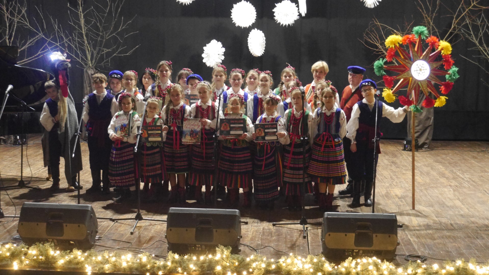 Sukcesy Radosnych Nutek na II Regionalnym Festiwalu Kolęd  i Pastorałek „Opoczyńskie Kolędowanie 2024”